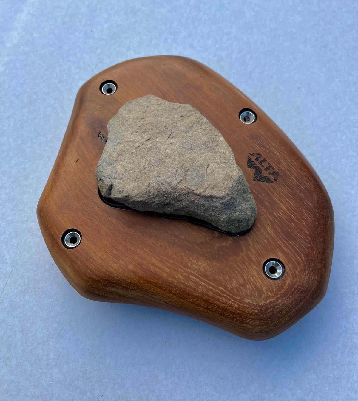 Stone N Wood Hold