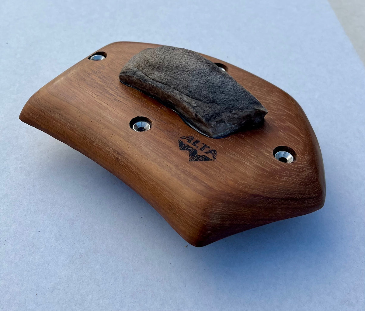 Stone N Wood Hold