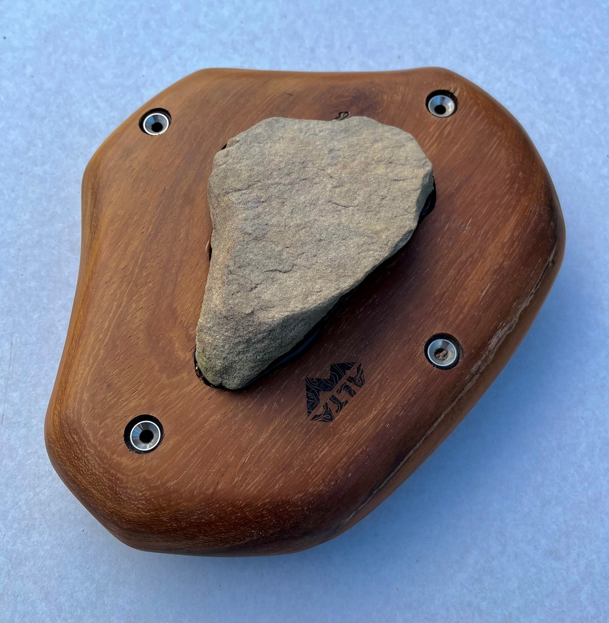 Stone N Wood Hold