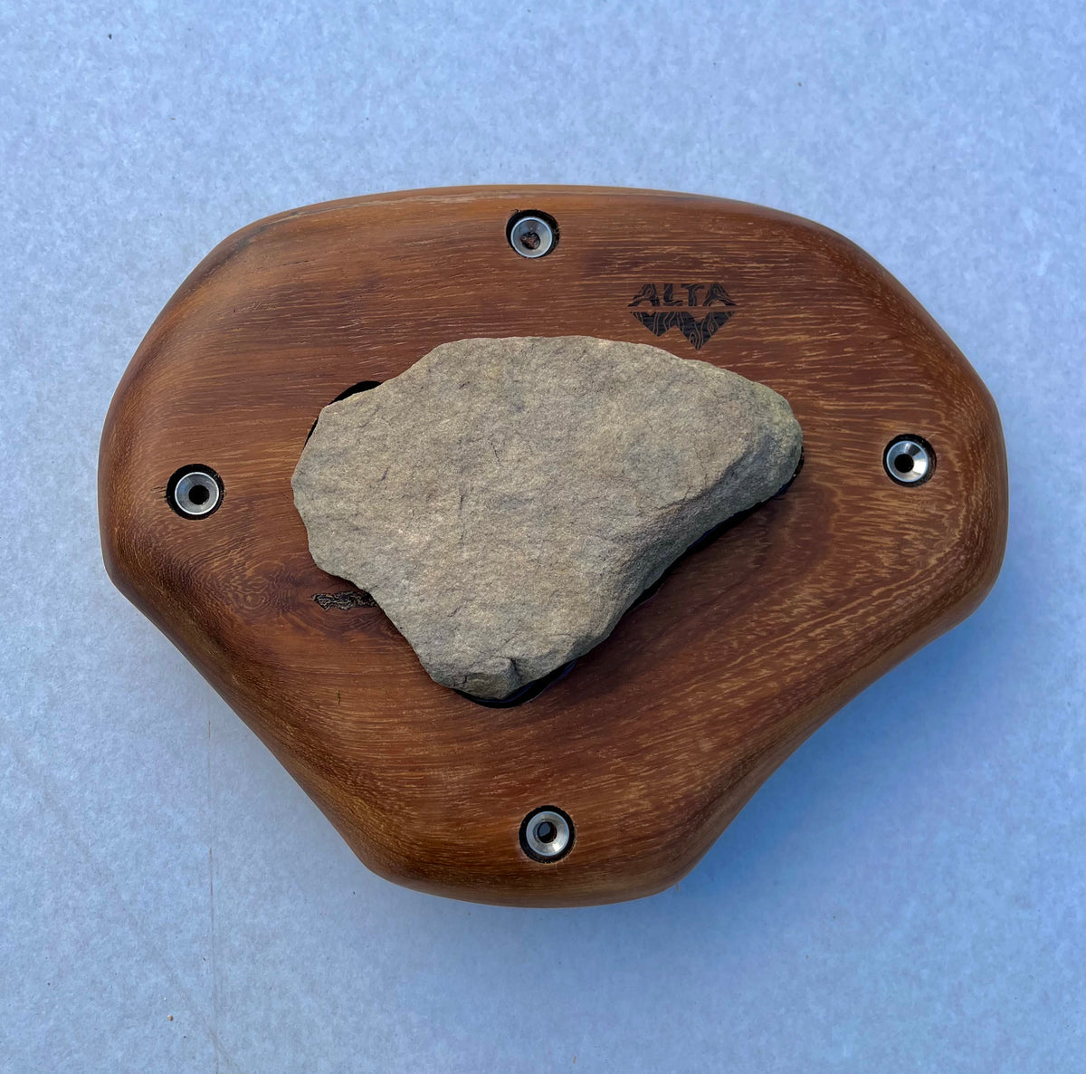 Stone N Wood Hold