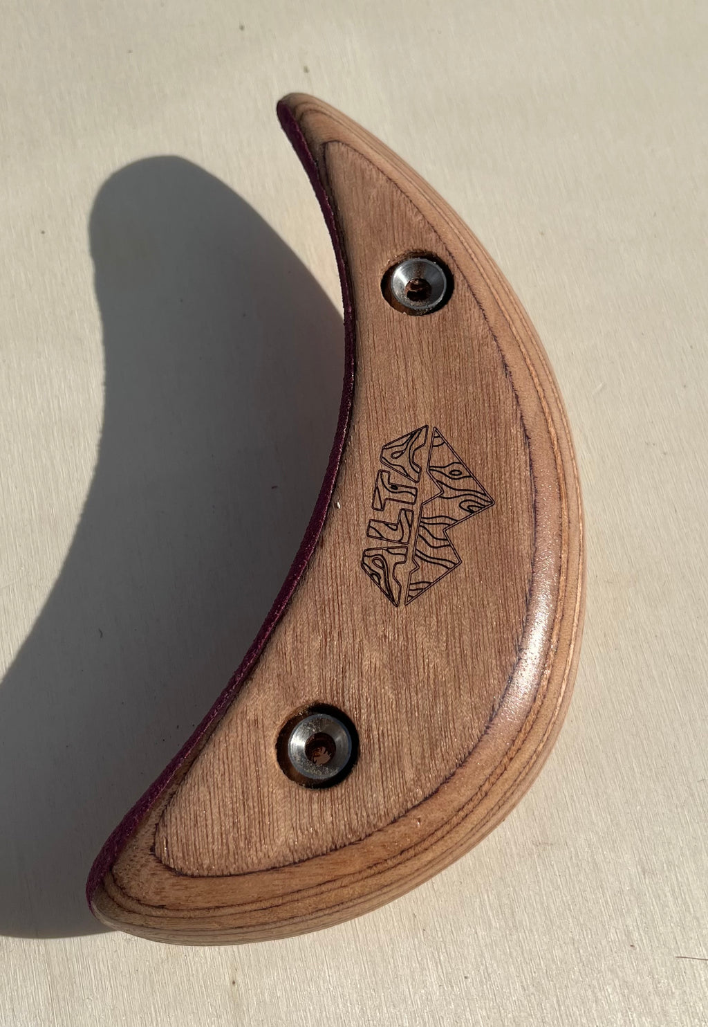 Small Incut Edge (Purple)