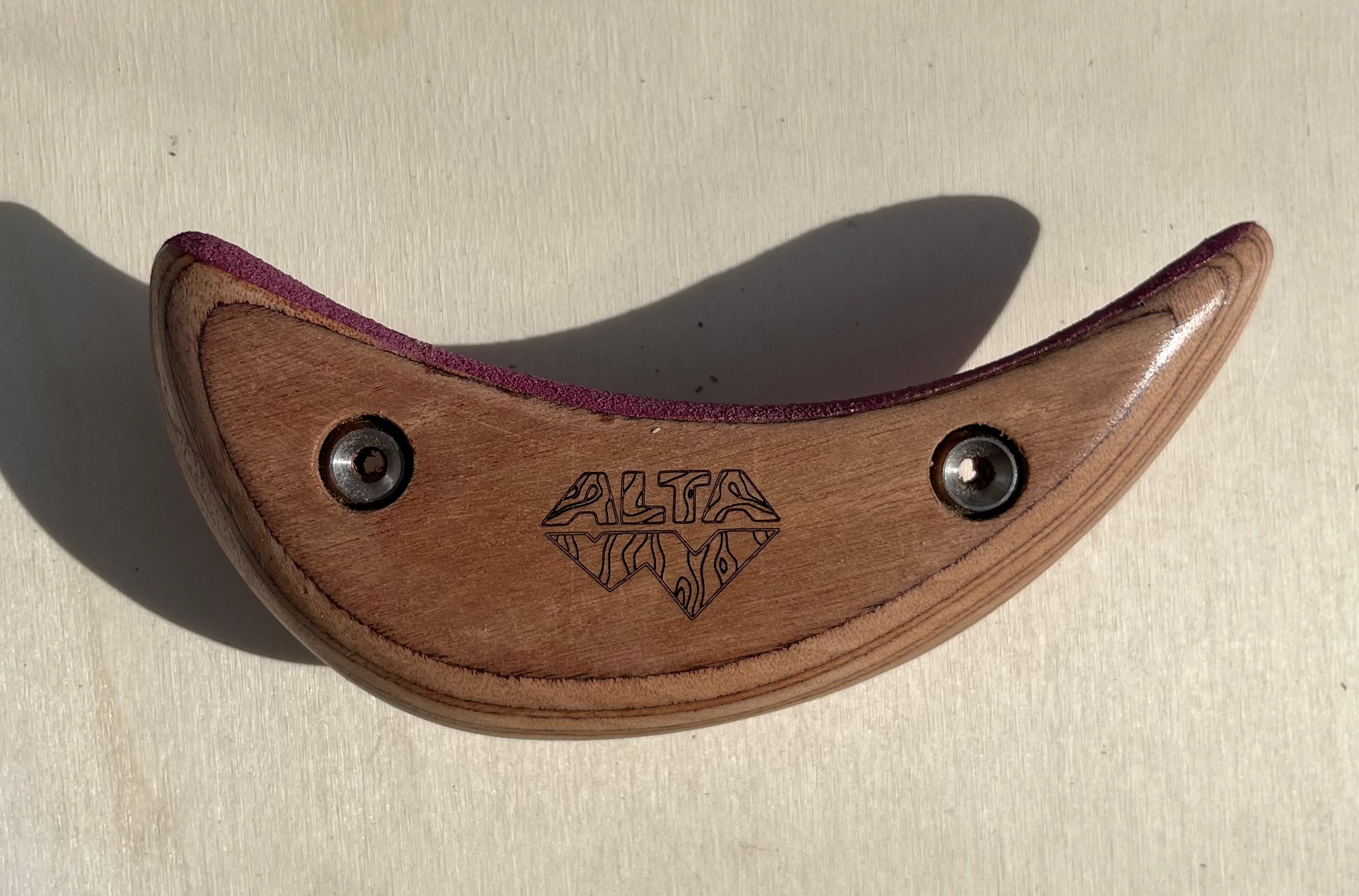 Small Incut Edge (Purple)