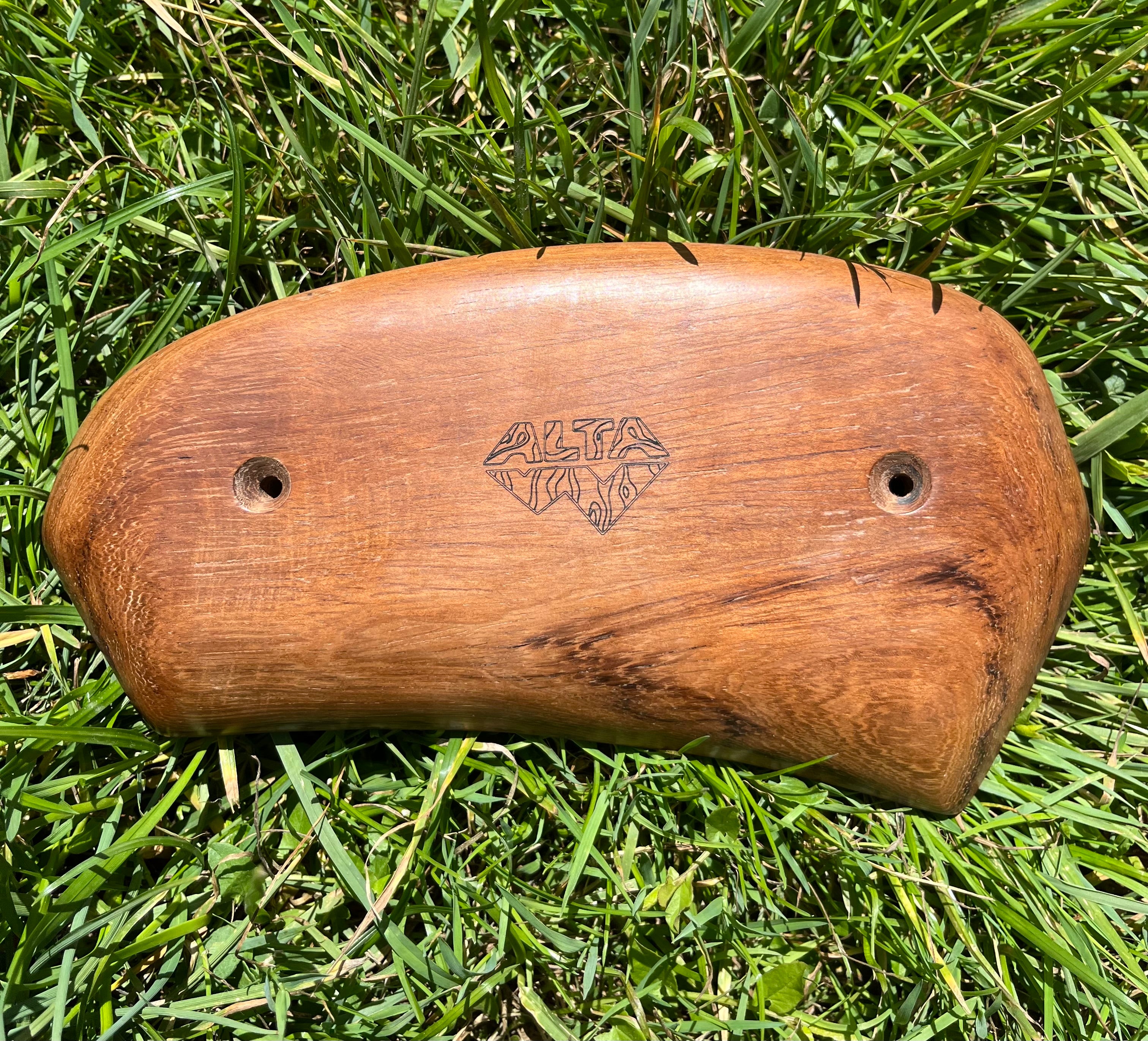 Walnut Round Edge (18mm)