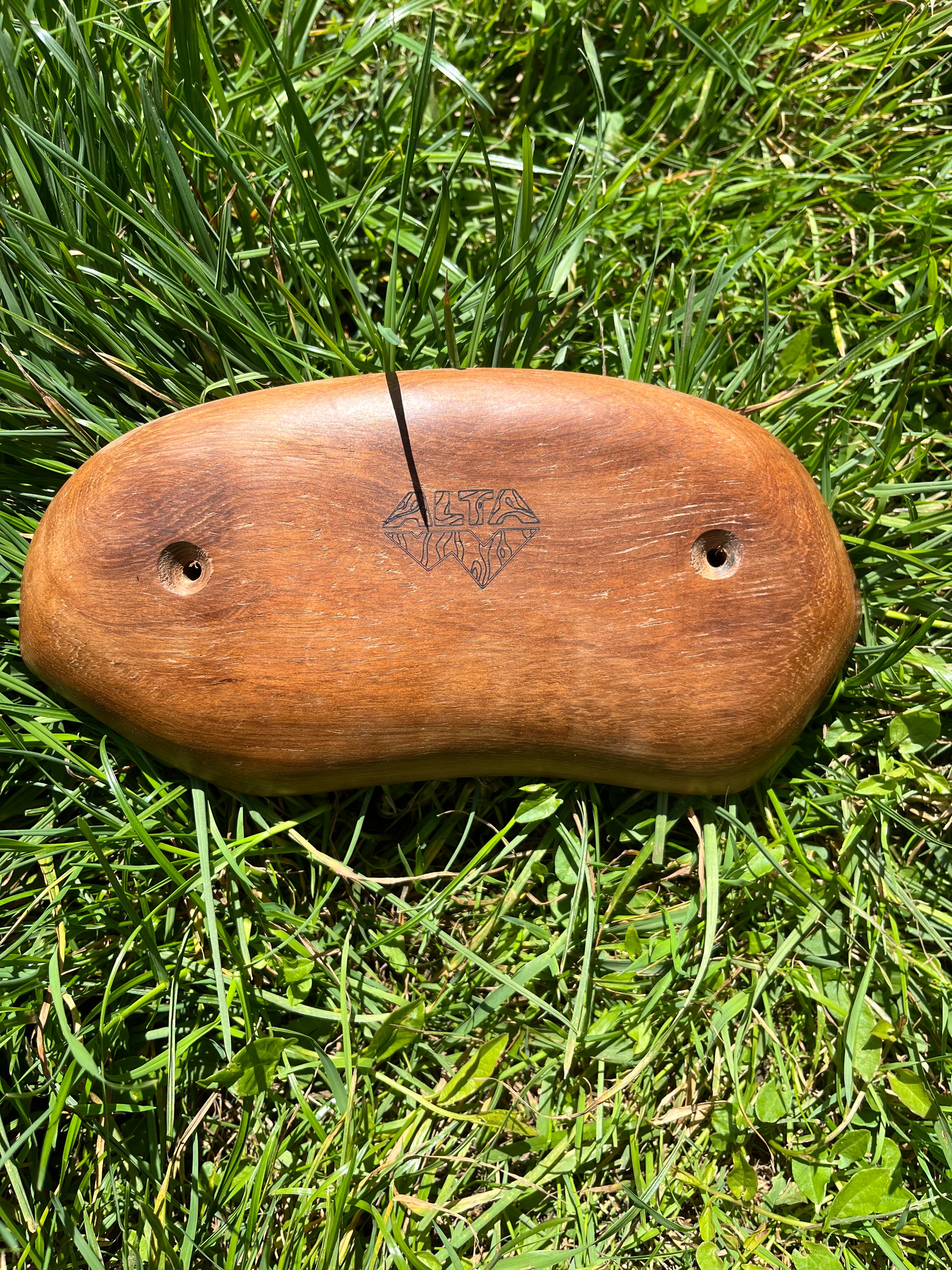 Walnut Round Edge (18mm)