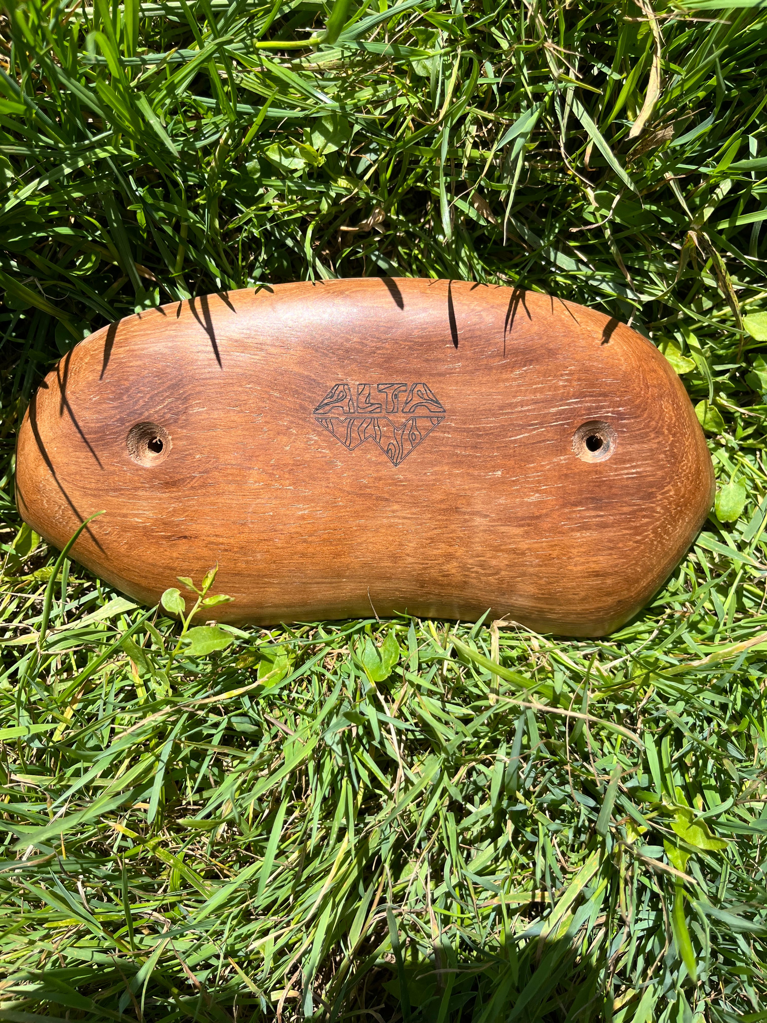 Walnut Round Edge (18mm)